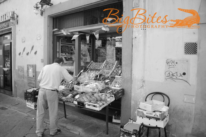 Fresh-Fruit-b-and-w-Florence-Italy-Big-Bites-Photography