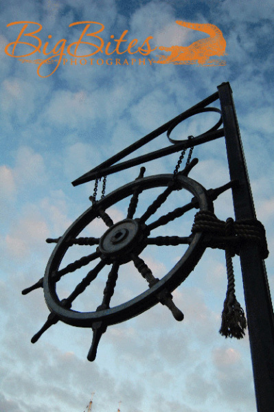 boat-wheel-sky